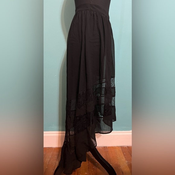 #30 Black shirt - Picture 3 of 6